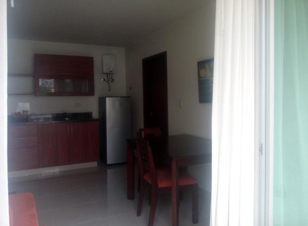 Hotel Cuarta Avenida Cali Kamer foto