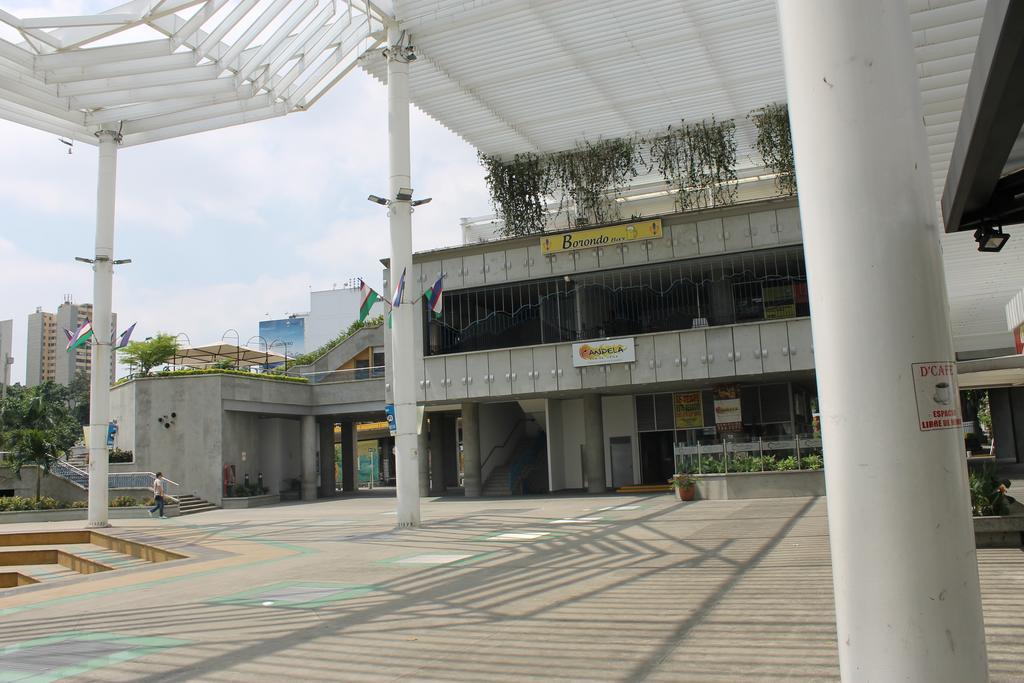 Hotel Cuarta Avenida Cali Buitenkant foto