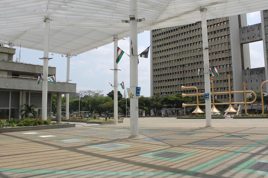 Hotel Cuarta Avenida Cali Buitenkant foto