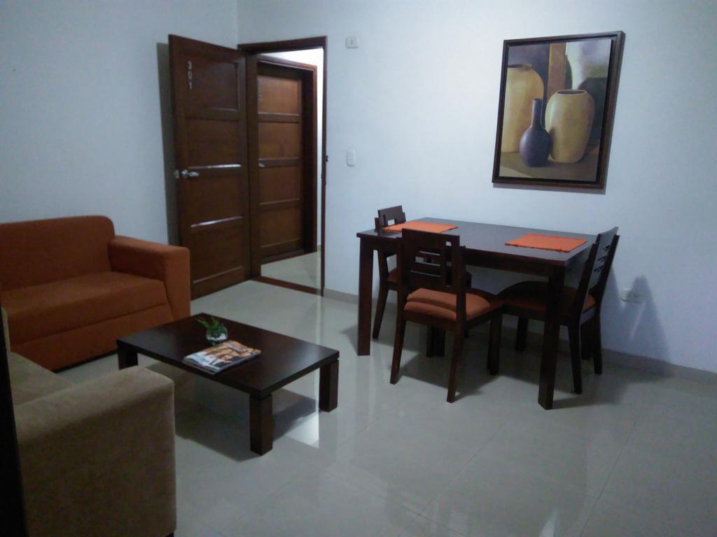 Hotel Cuarta Avenida Cali Buitenkant foto