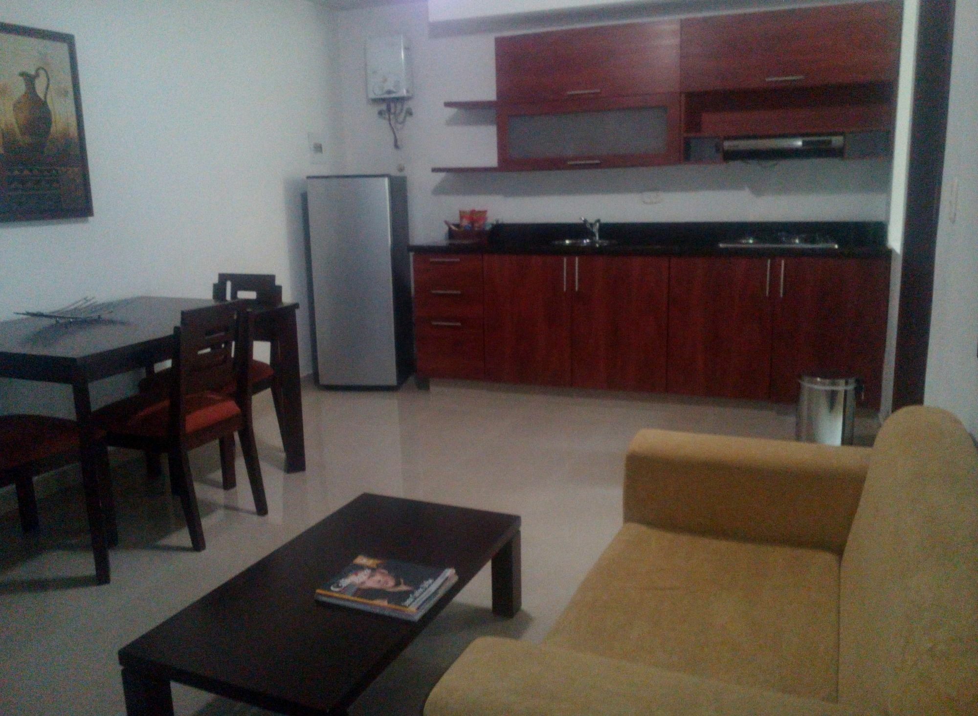 Hotel Cuarta Avenida Cali Buitenkant foto