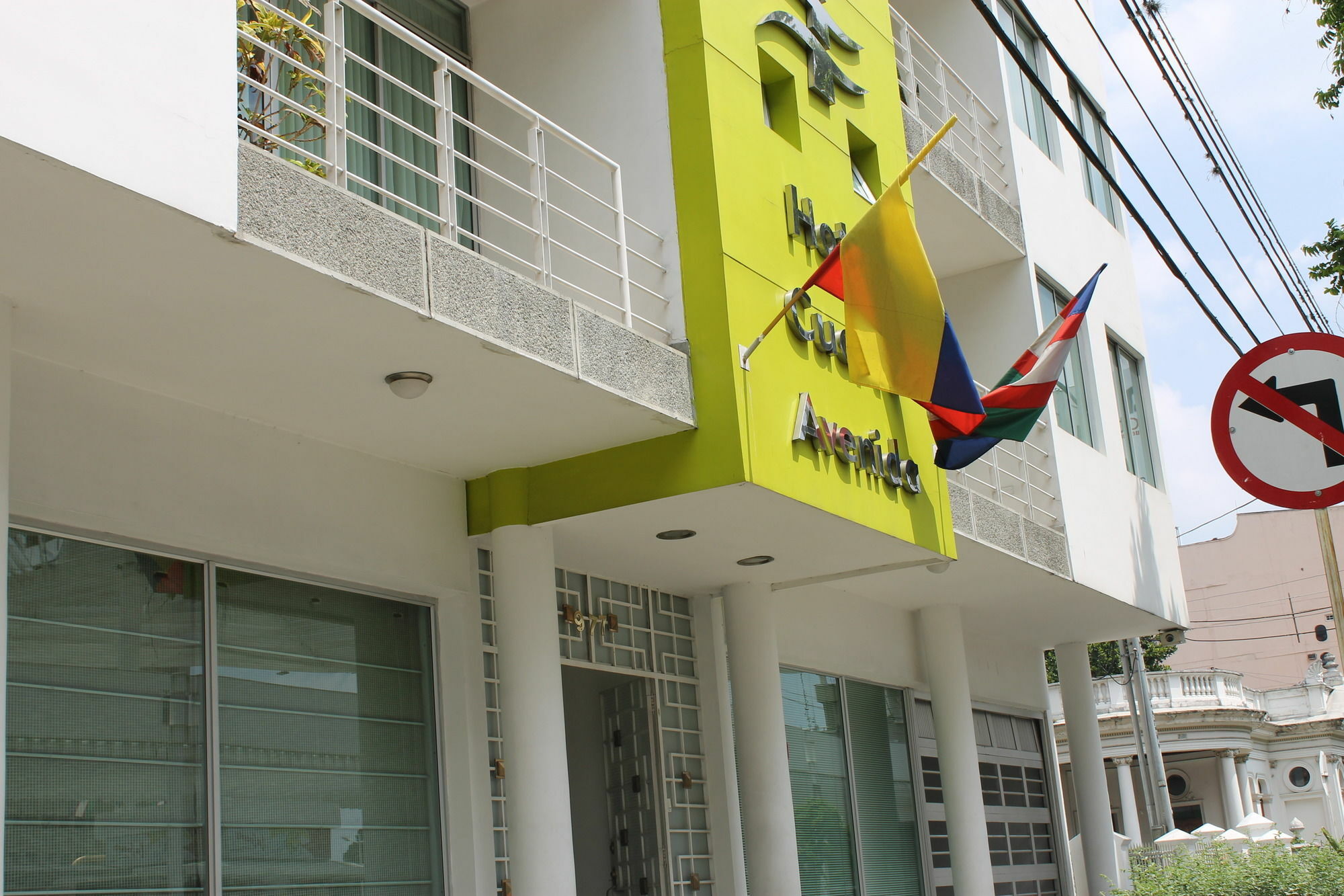 Hotel Cuarta Avenida Cali Buitenkant foto
